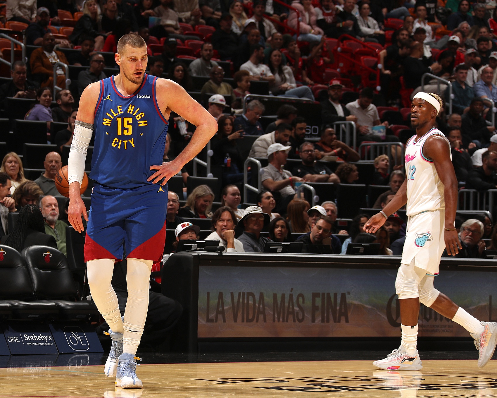 包含NBA常规赛关键战走向成谜，埃因霍温篮板制胜，震撼外界，心理建设被强调的词条-爱游戏