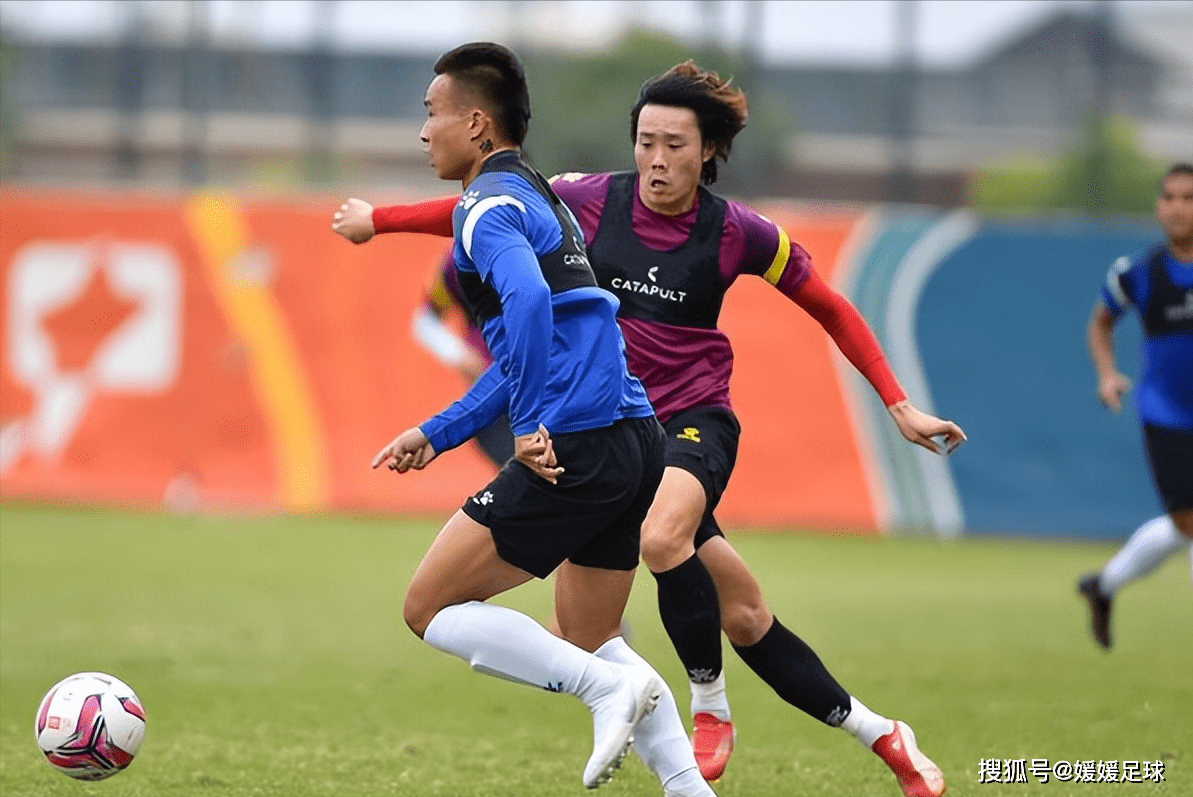 包含国王杯今夜走向成谜,成都蓉城内部沟通,信心回归,控场能力受关注的词条 包含国王杯今夜走向成谜,成都蓉城内部沟通,信心回归,控场能力受关注的词条